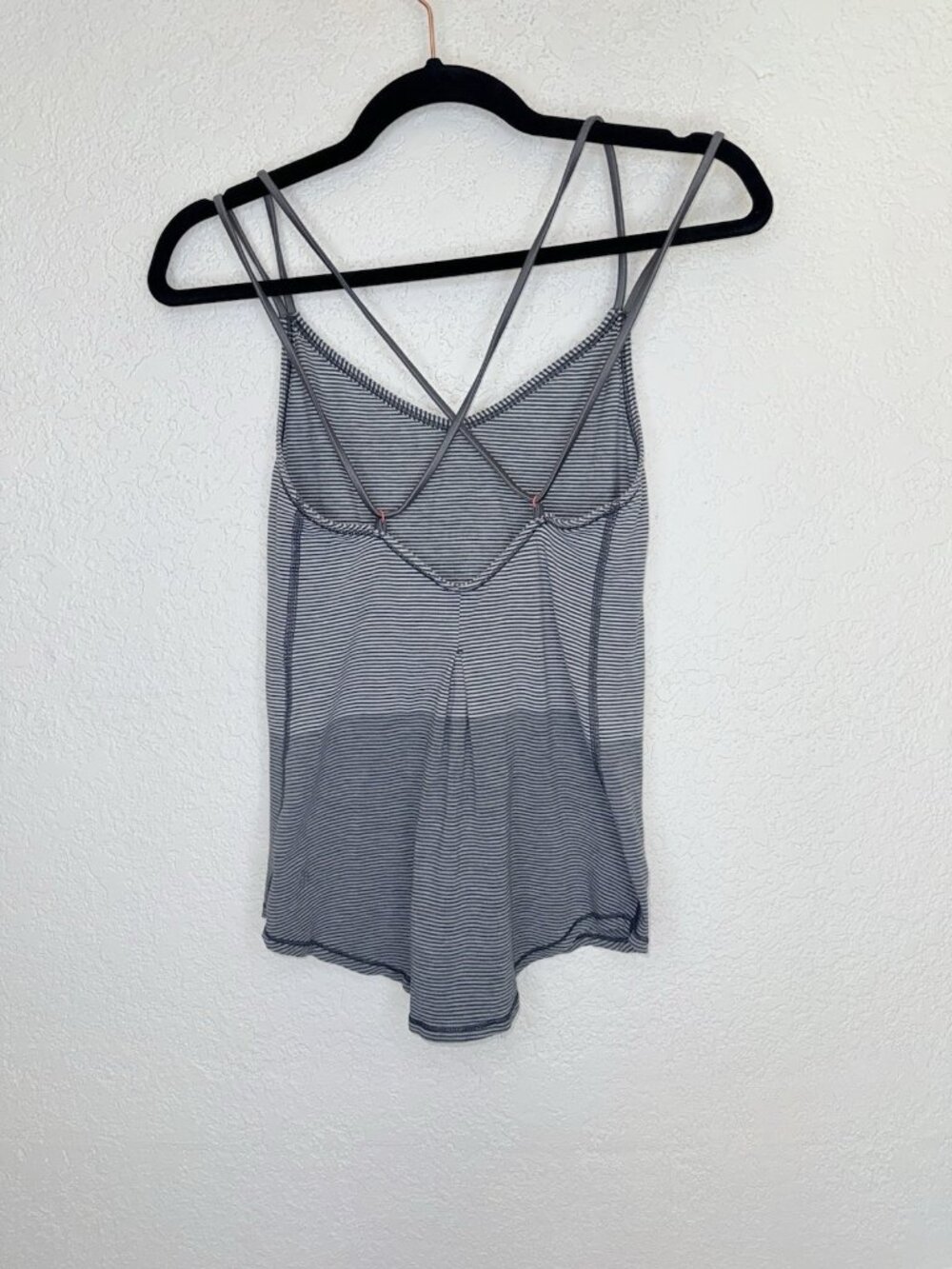 Lululemon Womens Tank Top Breezy Striped Strappy Gray Size 2/4 Small Y1 Running